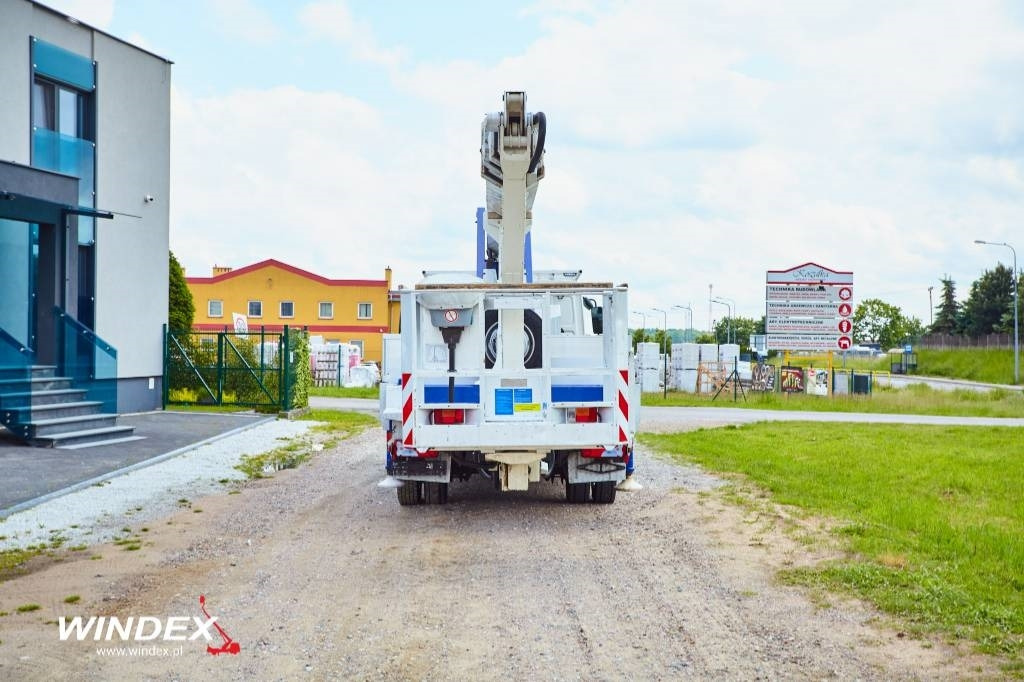 Wumag WT 300 - Lastbil med mandskabslift: billede 3 Wumag WT 300 - Lastbil med mandskabslift: billede 3