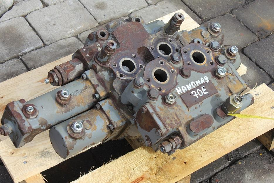 Hanomag 70E - Hydraulisk ventil for Entreprenørmaskin: billede 4 Hanomag 70E - Hydraulisk ventil for Entreprenørmaskin: billede 4
