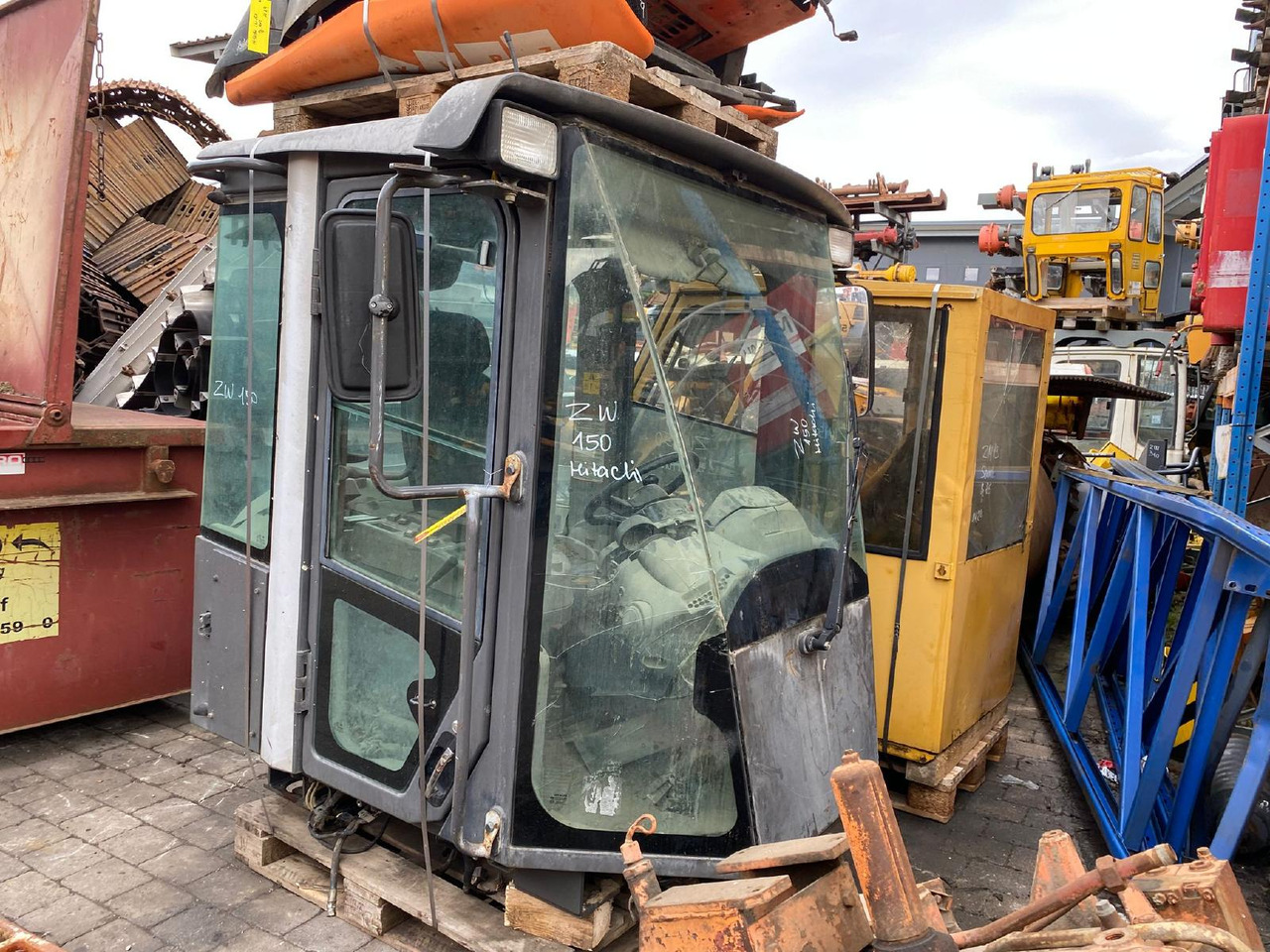 Hitachi ZW 150 - Førerhus for Gravemaskine: billede 1 Hitachi ZW 150 - Førerhus for Gravemaskine: billede 1