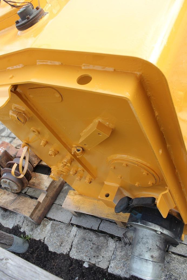 Liebherr A 904 C LIT - Brændstoftank for Entreprenørmaskin: billede 4 Liebherr A 904 C LIT - Brændstoftank for Entreprenørmaskin: billede 4
