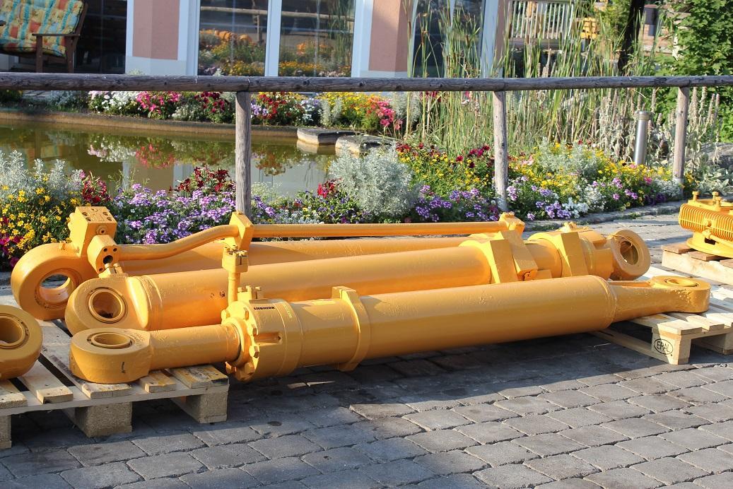 Hydraulisk cylinder for Entreprenørmaskin Liebherr R 974 LIT: billede 7