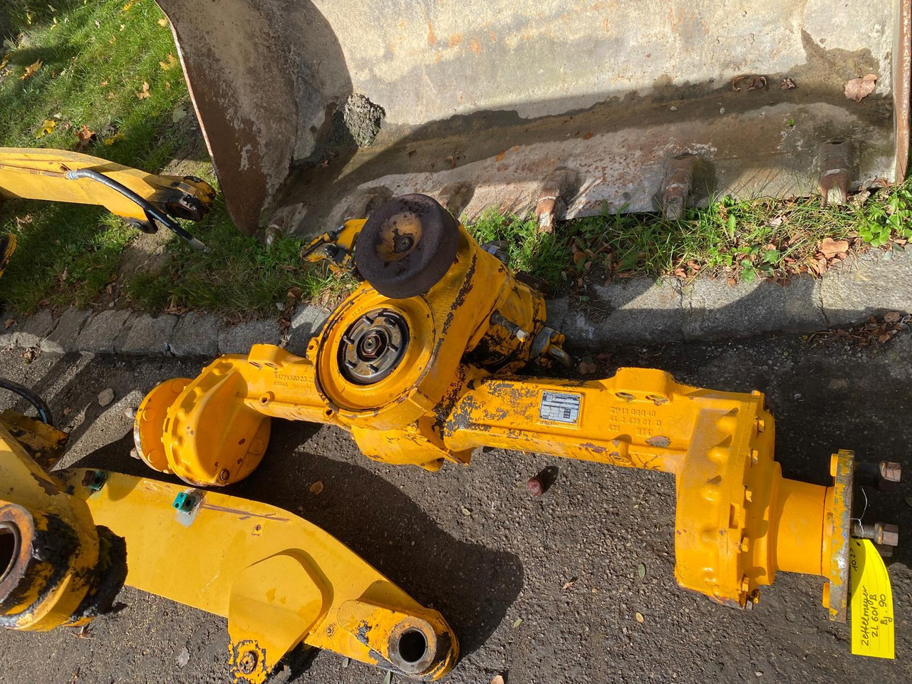 Zettelmeyer ZL 601 B ZF AV 225 - Aksel og reservedele for Entreprenørmaskin: billede 1 Zettelmeyer ZL 601 B ZF AV 225 - Aksel og reservedele for Entreprenørmaskin: billede 1