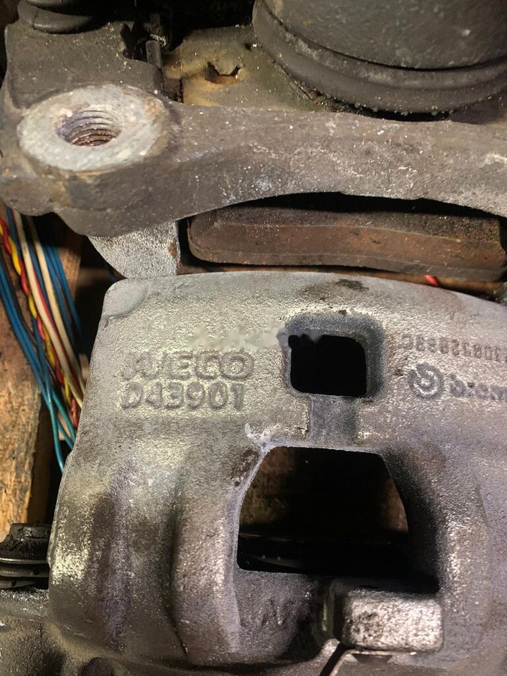 Brembo elektryczne D43901 Iveco Daily prawy, lewy, tył 2019- D43901 - Bremsekaliper for Lastbil: billede 2 Brembo elektryczne D43901 Iveco Daily prawy, lewy, tył 2019- D43901 - Bremsekaliper for Lastbil: billede 2