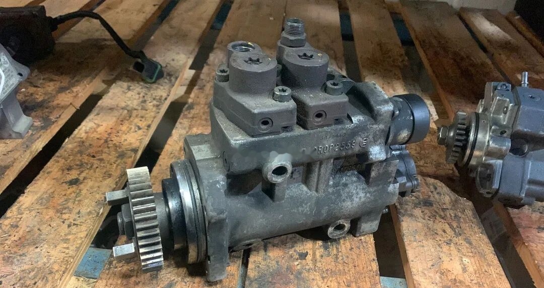 Mercedes-Benz MERCEDES ACTROS MP4 0445020236   Mercedes-Benz - Brændstofpumpe for Lastbil: billede 1 Mercedes-Benz MERCEDES ACTROS MP4 0445020236   Mercedes-Benz - Brændstofpumpe for Lastbil: billede 1