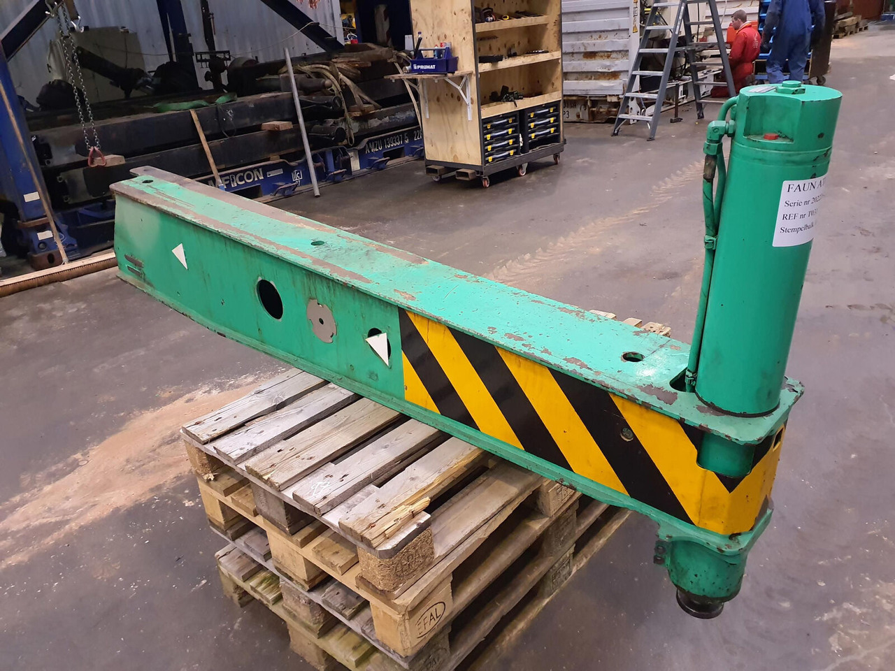 FAUN ATF 60-3 outrigger beam rear with support cylinder - Affjedring for Mobilkran: billede 1 FAUN ATF 60-3 outrigger beam rear with support cylinder - Affjedring for Mobilkran: billede 1