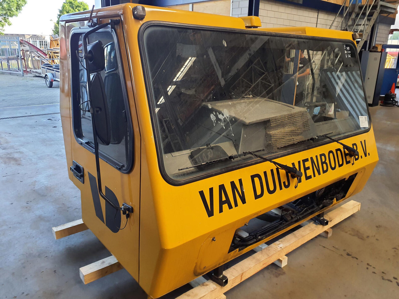 Grove GMK 3050 driver cabine complete - Førerhus for Mobilkran: billede 2 Grove GMK 3050 driver cabine complete - Førerhus for Mobilkran: billede 2