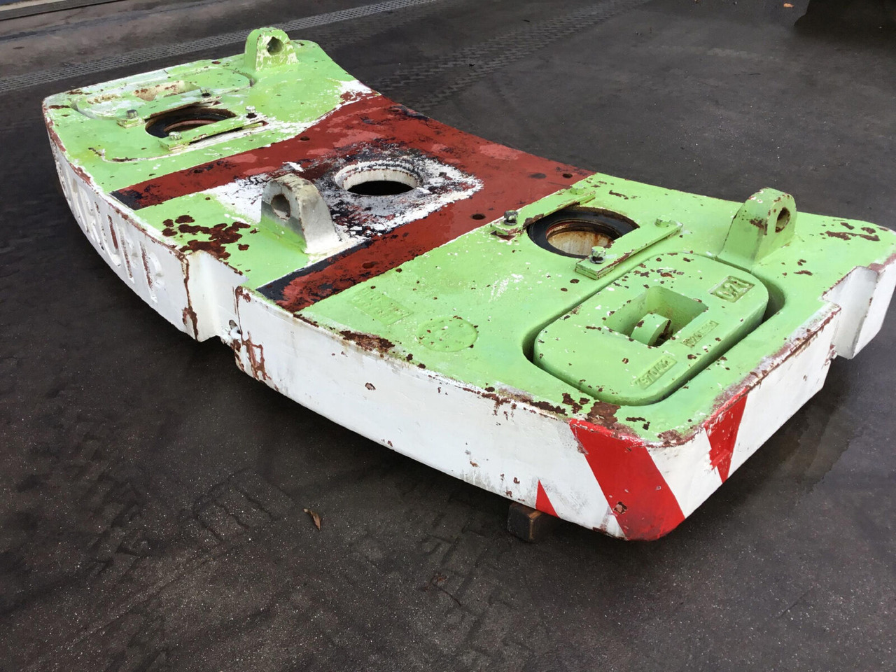 Krupp KMK 3045 counterweight 3,4 + 0,2 + 0,2 ton - Vægtklods for Mobilkran: billede 2 Krupp KMK 3045 counterweight 3,4 + 0,2 + 0,2 ton - Vægtklods for Mobilkran: billede 2