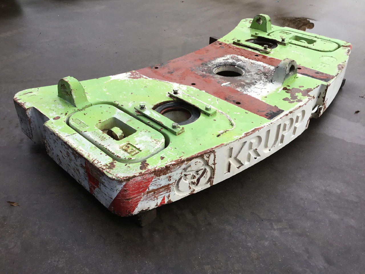 Krupp KMK 3045 counterweight 3,4 + 0,2 + 0,2 ton - Vægtklods for Mobilkran: billede 1 Krupp KMK 3045 counterweight 3,4 + 0,2 + 0,2 ton - Vægtklods for Mobilkran: billede 1