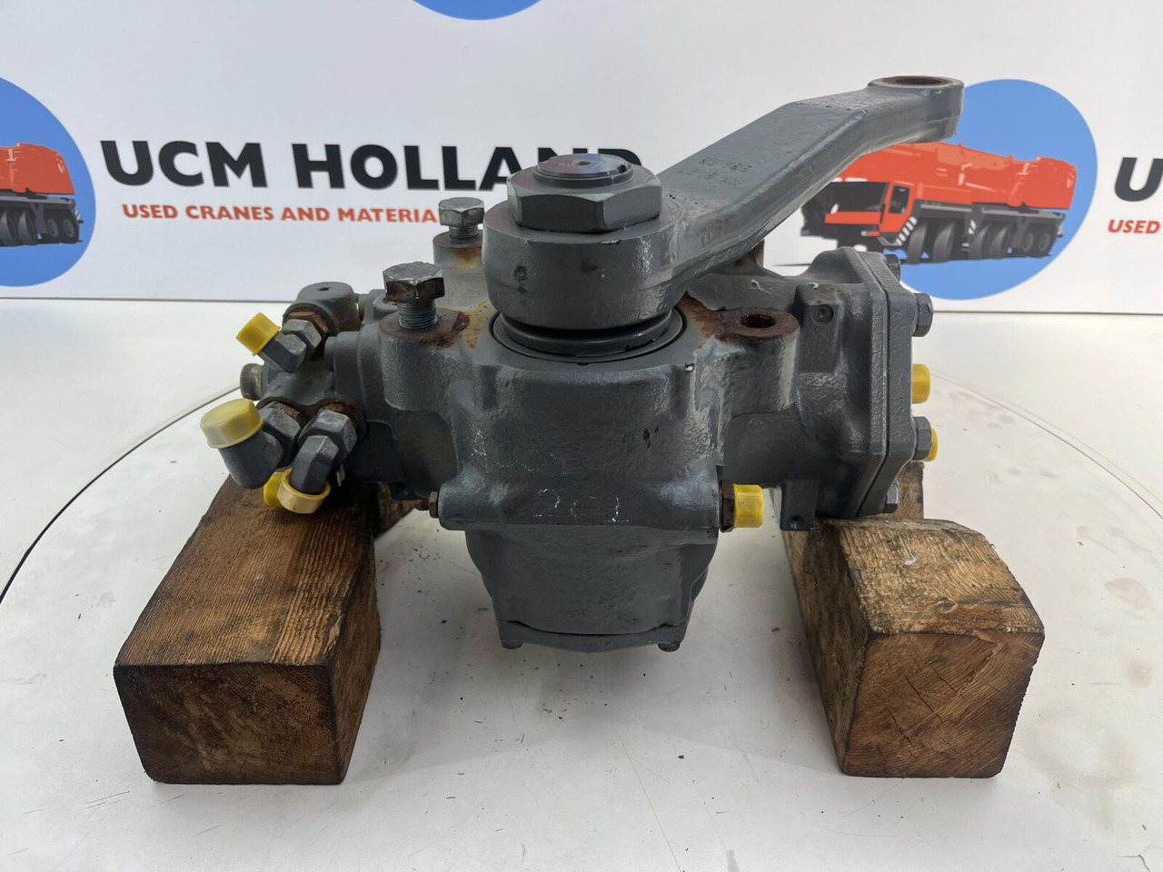 Liebherr LTM 1130-5.1 steering box - Styrehus for Mobilkran: billede 1 Liebherr LTM 1130-5.1 steering box - Styrehus for Mobilkran: billede 1