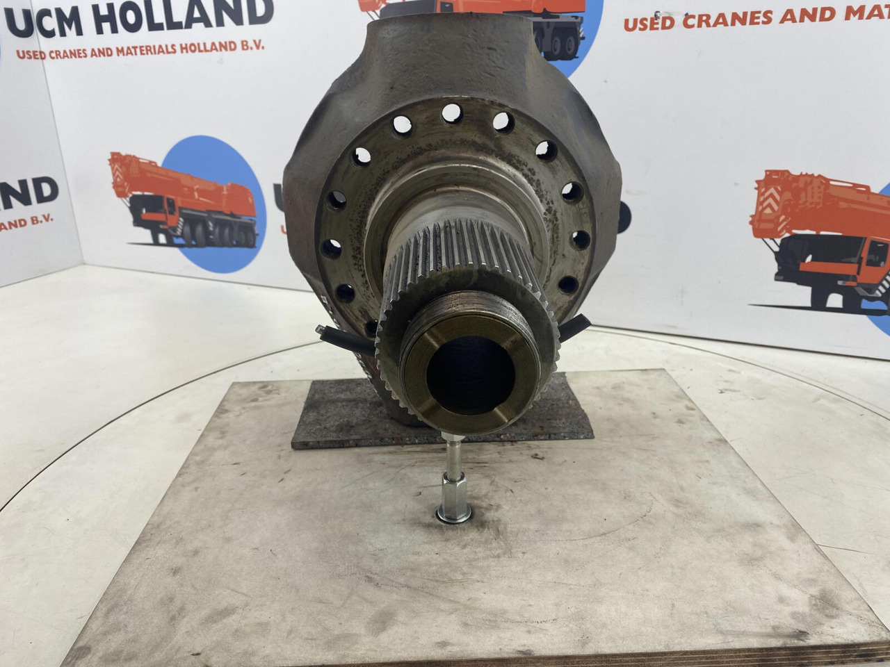 PPM 250 ATT Steering knuckle 16 holes axle 1 - Styrespindel for Mobilkran: billede 2 PPM 250 ATT Steering knuckle 16 holes axle 1 - Styrespindel for Mobilkran: billede 2