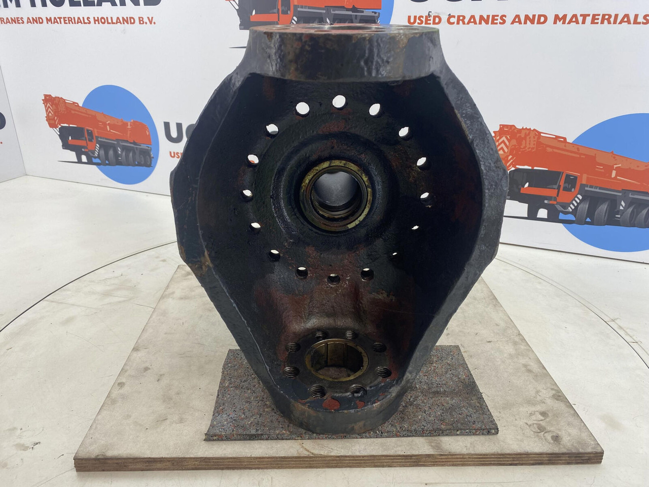 PPM 250 ATT Steering knuckle 16 holes axle 1 - Styrespindel for Mobilkran: billede 5 PPM 250 ATT Steering knuckle 16 holes axle 1 - Styrespindel for Mobilkran: billede 5