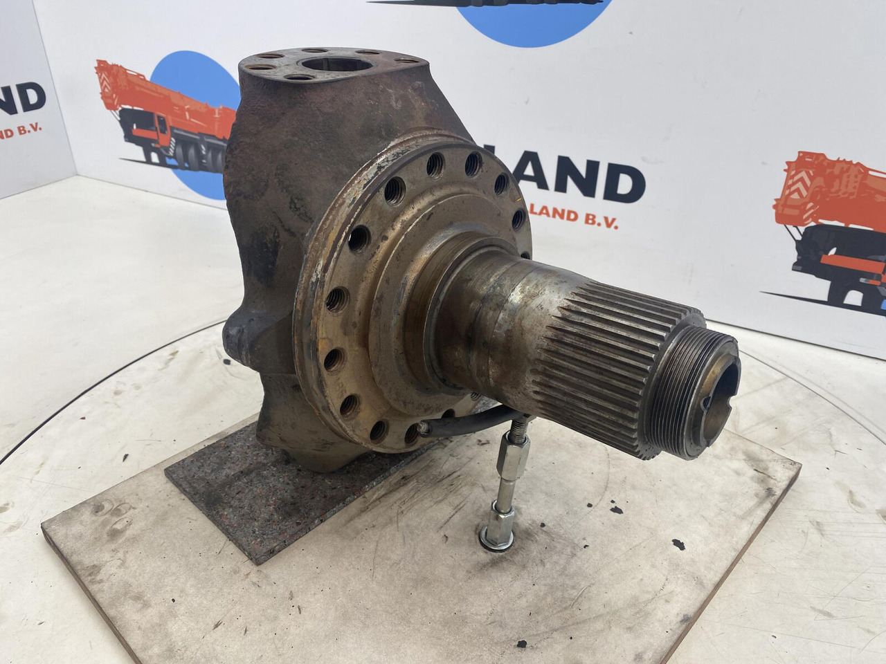 PPM 280 ATT Steering knuckle 16 holes axle 1 - Styrespindel for Kran: billede 3 PPM 280 ATT Steering knuckle 16 holes axle 1 - Styrespindel for Kran: billede 3
