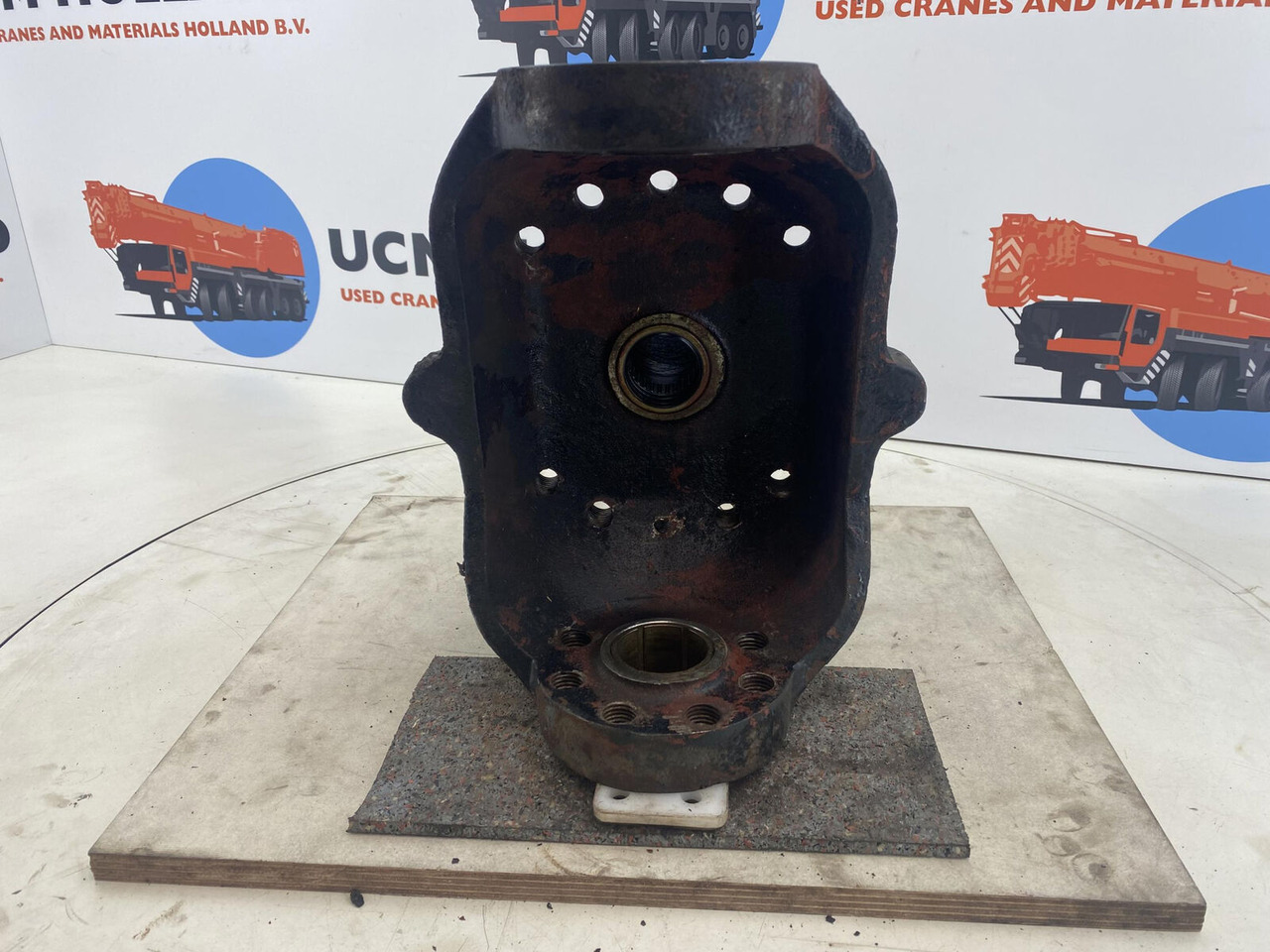 PPM 280 ATT Steering knuckle 16 holes axle 1 - Styrespindel for Kran: billede 5 PPM 280 ATT Steering knuckle 16 holes axle 1 - Styrespindel for Kran: billede 5