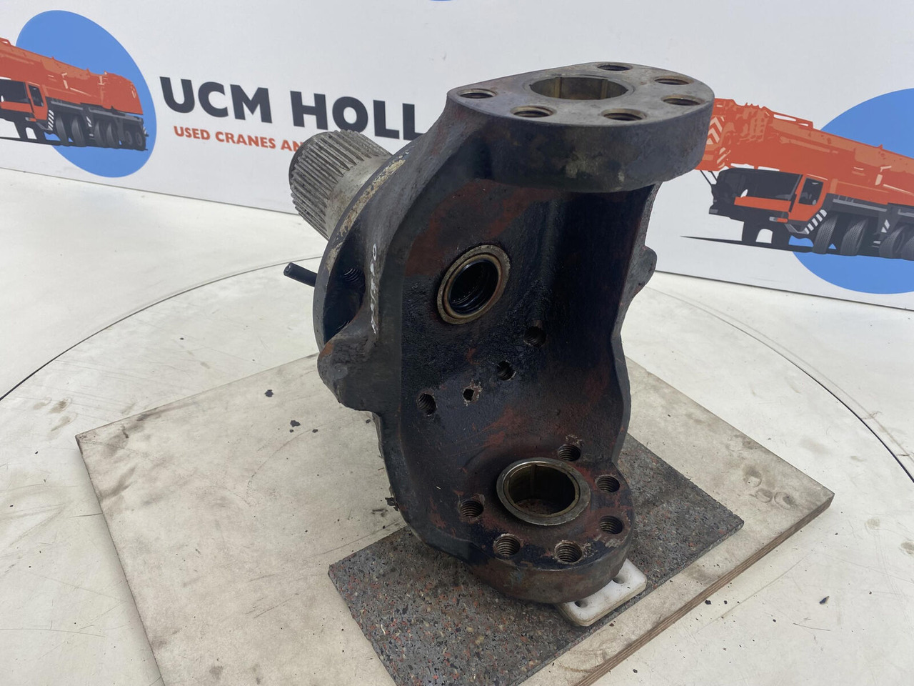 PPM 280 ATT Steering knuckle 16 holes axle 1 - Styrespindel for Kran: billede 4 PPM 280 ATT Steering knuckle 16 holes axle 1 - Styrespindel for Kran: billede 4