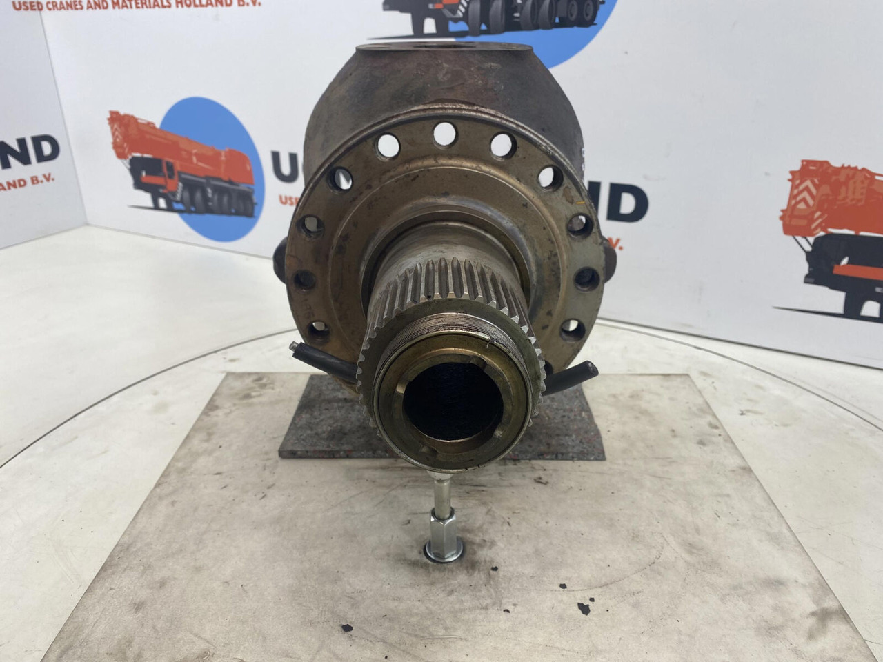 PPM 280 ATT Steering knuckle 16 holes axle 1 - Styrespindel for Kran: billede 2 PPM 280 ATT Steering knuckle 16 holes axle 1 - Styrespindel for Kran: billede 2