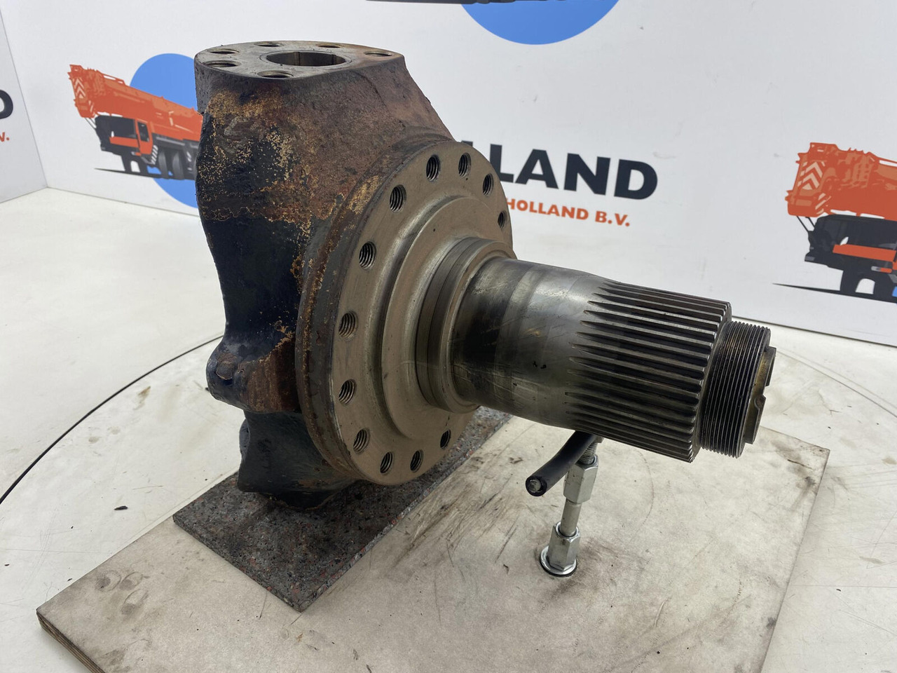 PPM 280 ATT Steering knuckle 16 holes axle 2 - Styrespindel for Kran: billede 3 PPM 280 ATT Steering knuckle 16 holes axle 2 - Styrespindel for Kran: billede 3