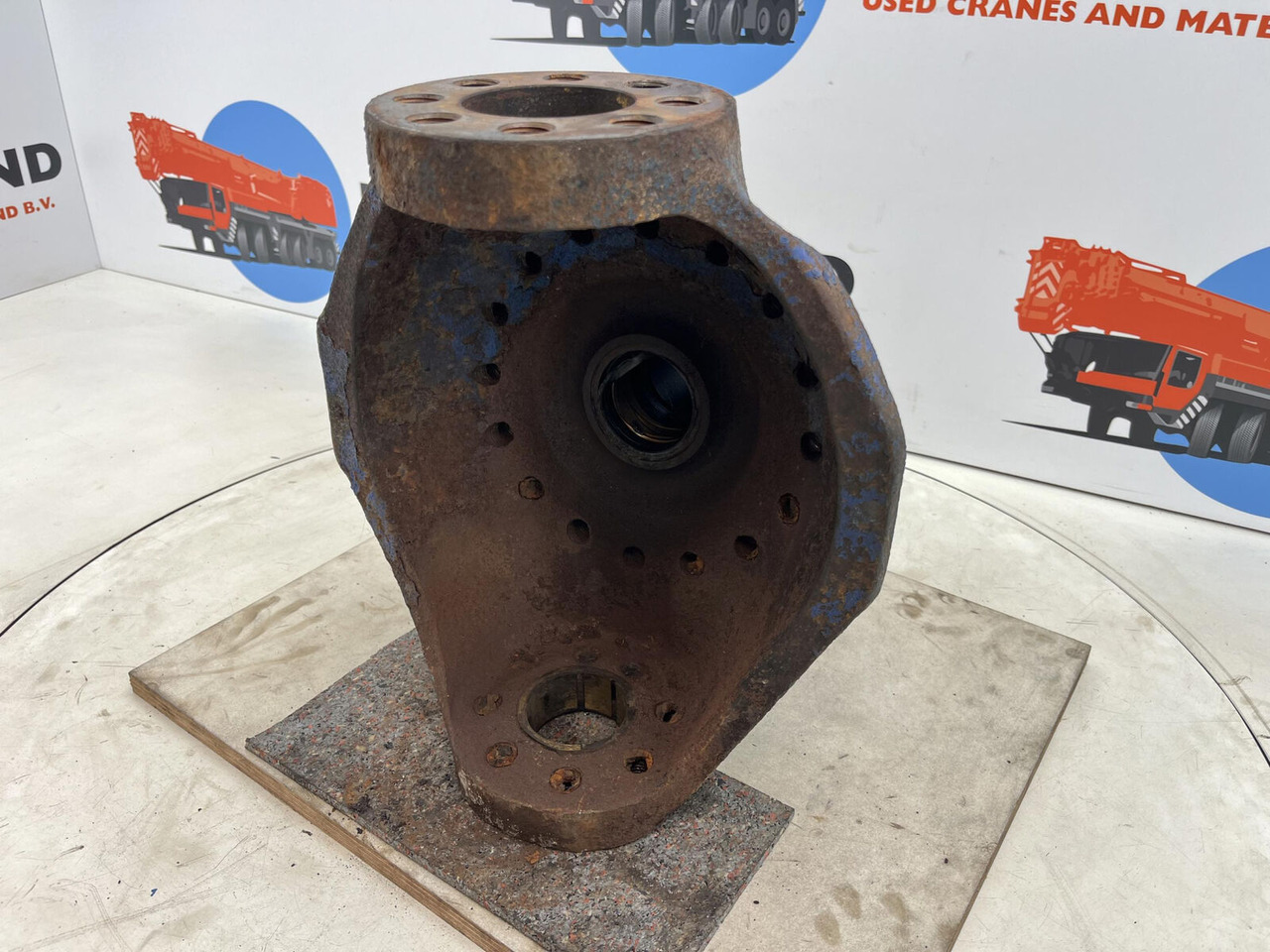 Styrespindel for Mobilkran Terex AC 205 Steering knuckle 16 holes axle 4: billede 6