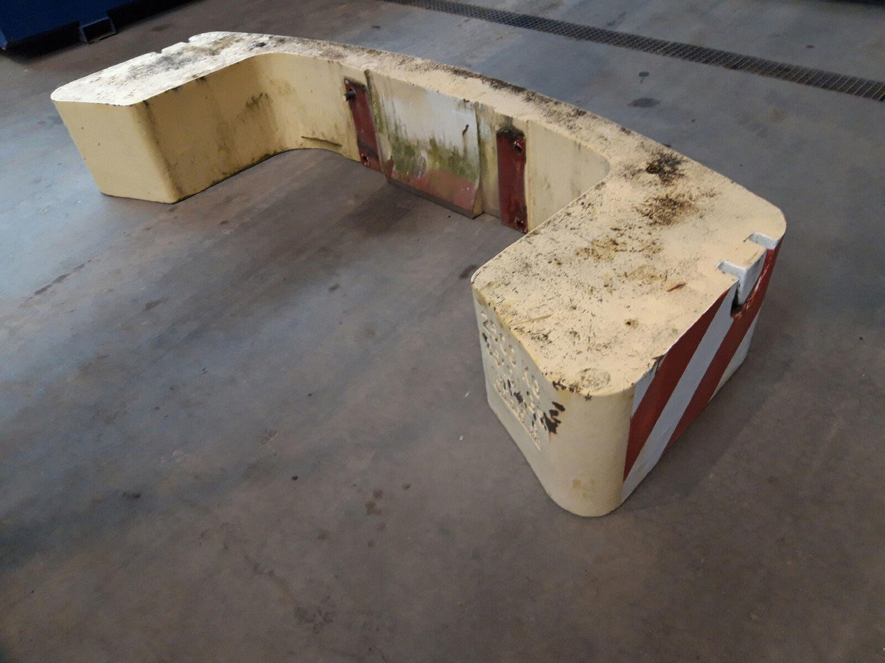 Terex Demag AC 35 counterweight 2,5 T - Vægtklods for Mobilkran: billede 1 Terex Demag AC 35 counterweight 2,5 T - Vægtklods for Mobilkran: billede 1