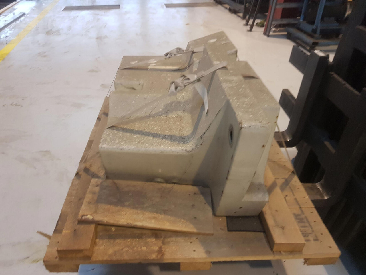 Terex Terex Challenger 4200 counterweight 1,4 ton - Vægtklods for Mobilkran: billede 5 Terex Terex Challenger 4200 counterweight 1,4 ton - Vægtklods for Mobilkran: billede 5