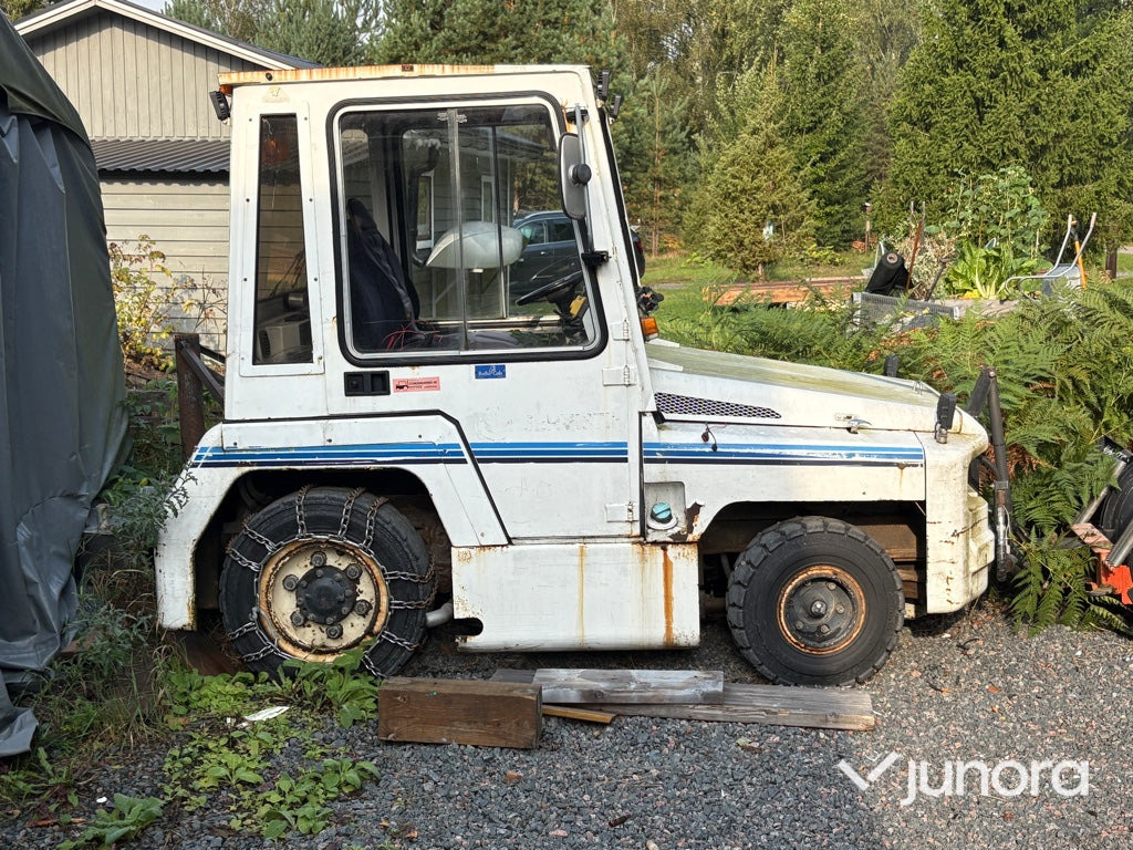 Plogbil - Bagagetruck - Bagagetraktor: billede 1 Plogbil - Bagagetruck - Bagagetraktor: billede 1