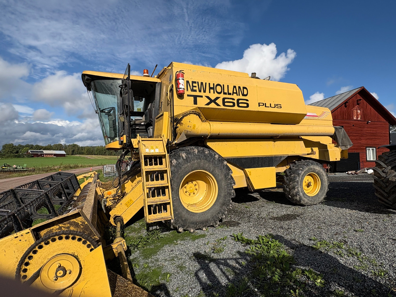 Skördetröska - New Holland TX66 Plus - Mejetærsker: billede 2 Skördetröska - New Holland TX66 Plus - Mejetærsker: billede 2