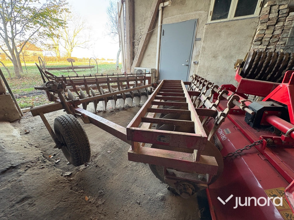 Tallriksharv – Lilla Harrie, 2x9 - Tallerkenharve: billede 3 Tallriksharv – Lilla Harrie, 2x9 - Tallerkenharve: billede 3