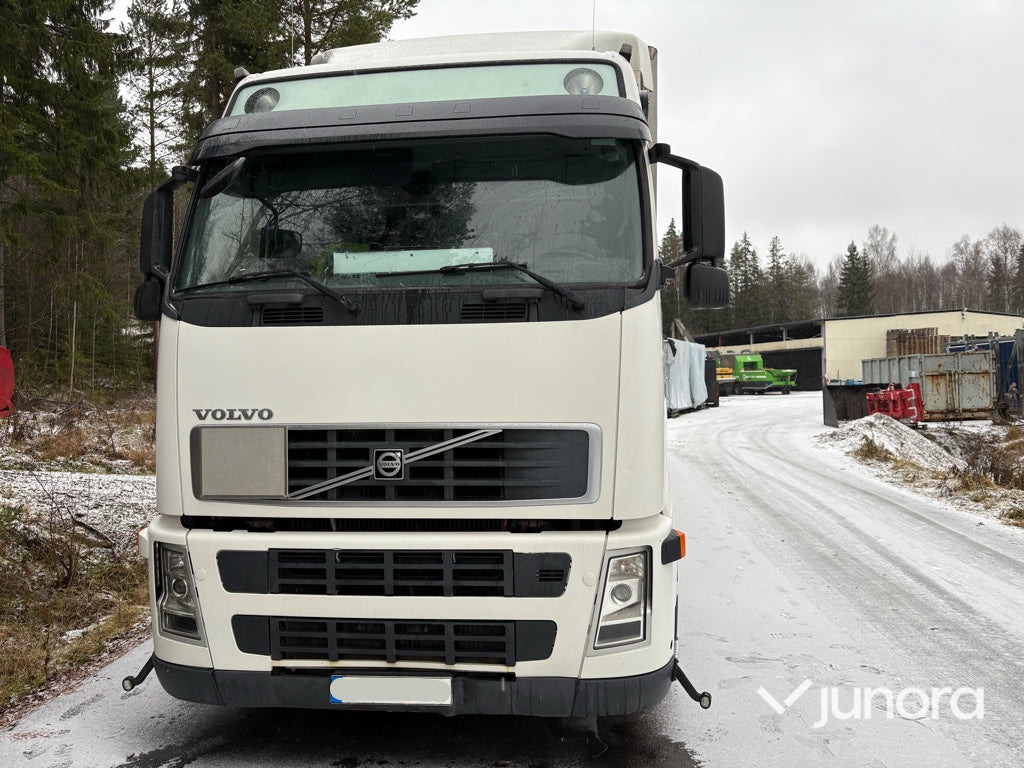 Dragbil + Trailerdragare - Volvo, FH-440 4*2 - Trækker, Varevogn sættevogn: billede 2 Dragbil + Trailerdragare - Volvo, FH-440 4*2 - Trækker, Varevogn sættevogn: billede 2