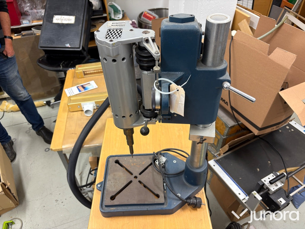 Ultraljudsborr - KERRY Ultrasonics, KDS150 - Søjleboremaskine: billede 2 Ultraljudsborr - KERRY Ultrasonics, KDS150 - Søjleboremaskine: billede 2