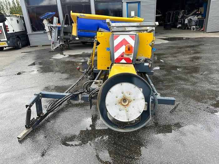 Nido Stratos B06-27 PAX - Sand-/ Saltspreder: billede 4 Nido Stratos B06-27 PAX - Sand-/ Saltspreder: billede 4