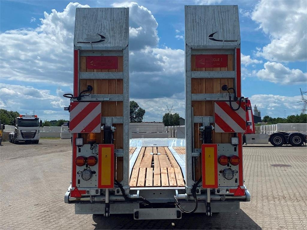 Hangler DTS 300 3 akslet med ramper - Nedbygget platform påhængsvogn: billede 5 Hangler DTS 300 3 akslet med ramper - Nedbygget platform påhængsvogn: billede 5
