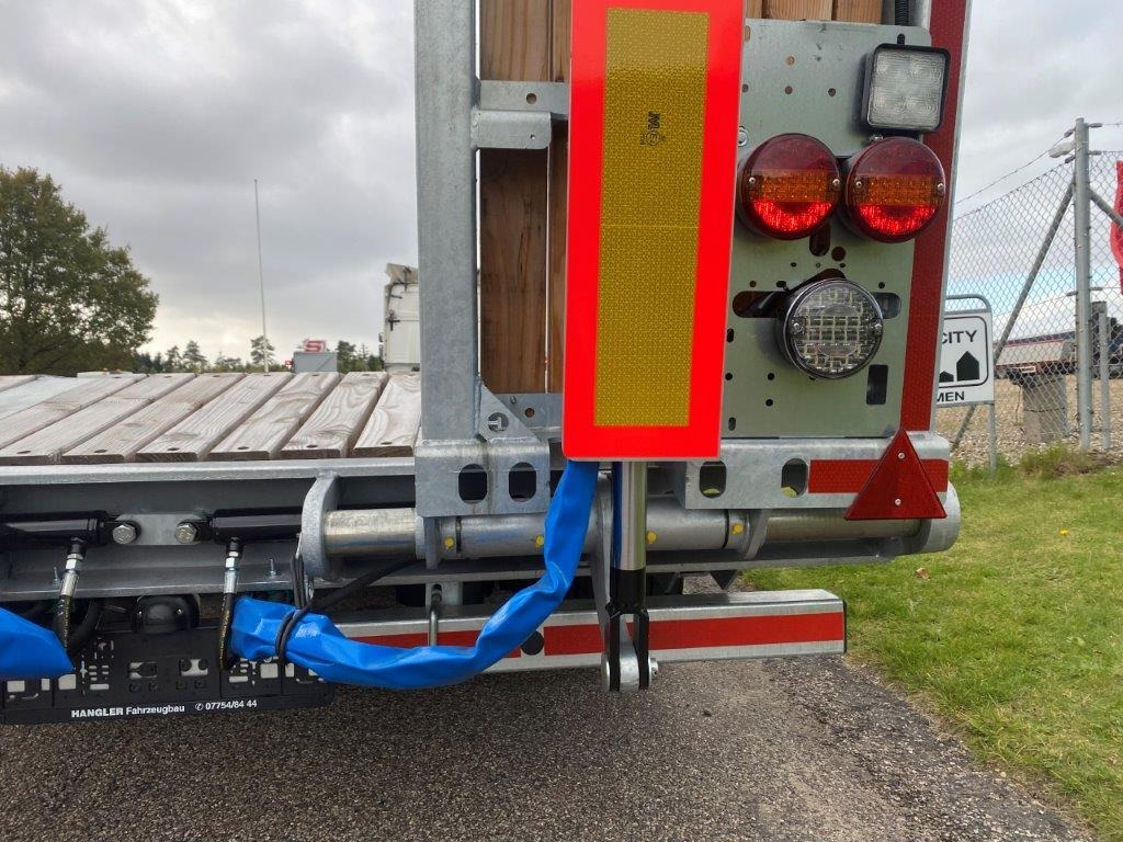 Hangler DTS-H 300 3 akslet hænger med ramper - Nedbygget platform påhængsvogn: billede 5 Hangler DTS-H 300 3 akslet hænger med ramper - Nedbygget platform påhængsvogn: billede 5