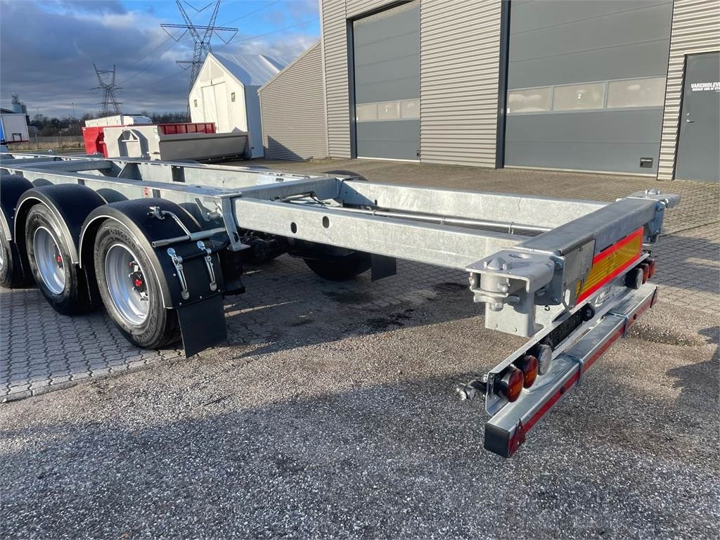 Hangler SDS 430 container chassis - multi låse - ADR  - Containerbil/ Veksellad sættevogn: billede 2 Hangler SDS 430 container chassis - multi låse - ADR  - Containerbil/ Veksellad sættevogn: billede 2