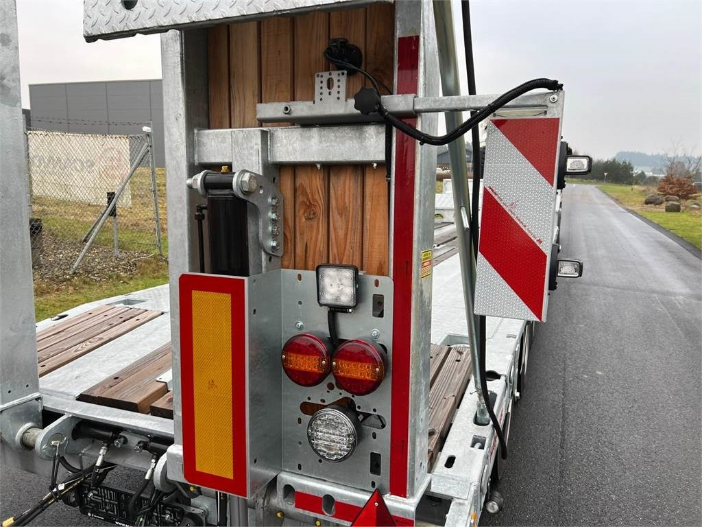 Hangler SVS-H 620 T 4 akslet galvaniseret  - Nedbygget platform sættevogn: billede 4 Hangler SVS-H 620 T 4 akslet galvaniseret  - Nedbygget platform sættevogn: billede 4