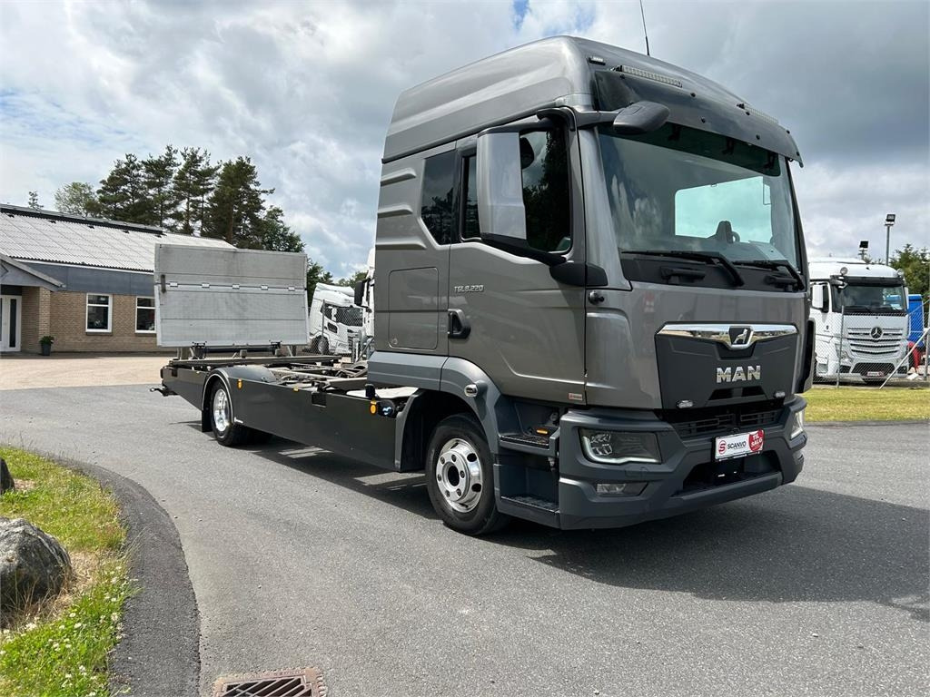 MAN TGL 8-220 4x2 BL incl. 2 stk veksellad - Containerbil/ Veksellad lastbil: billede 2 MAN TGL 8-220 4x2 BL incl. 2 stk veksellad - Containerbil/ Veksellad lastbil: billede 2