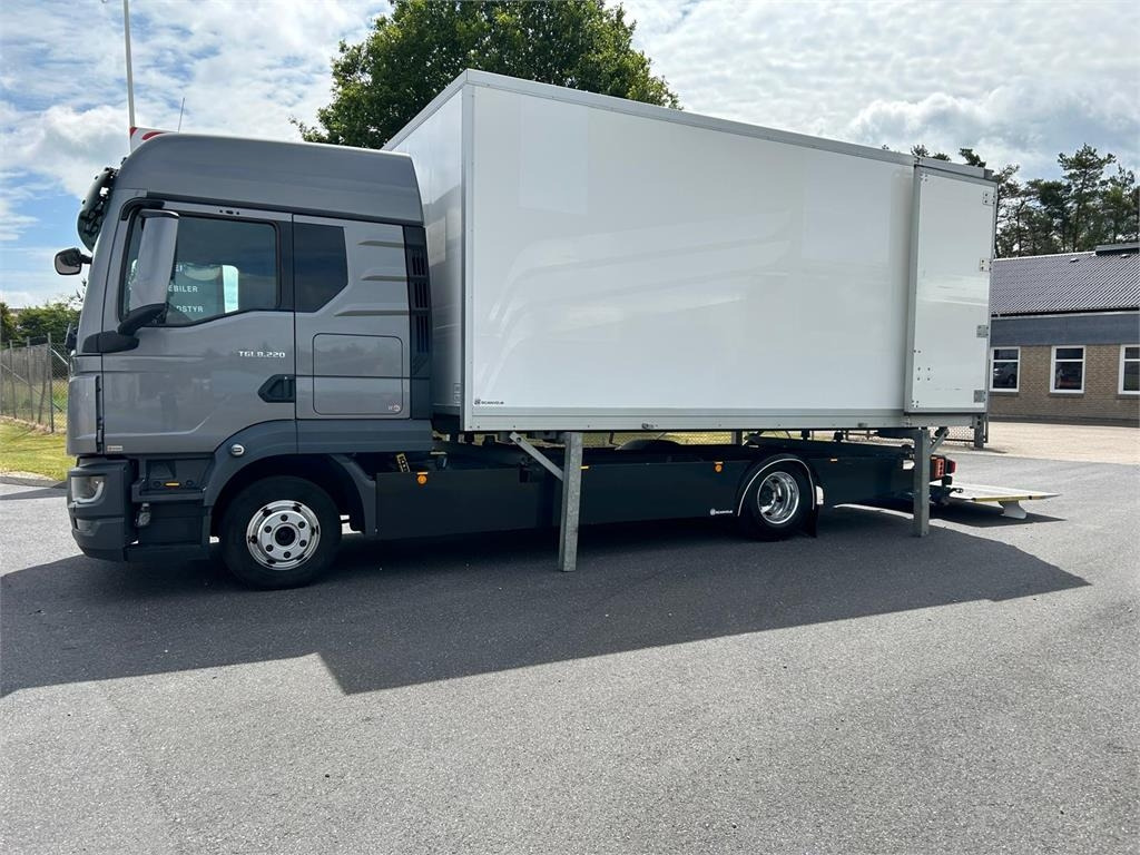 MAN TGL 8-220 4x2 BL incl. 2 stk veksellad - Containerbil/ Veksellad lastbil: billede 4 MAN TGL 8-220 4x2 BL incl. 2 stk veksellad - Containerbil/ Veksellad lastbil: billede 4