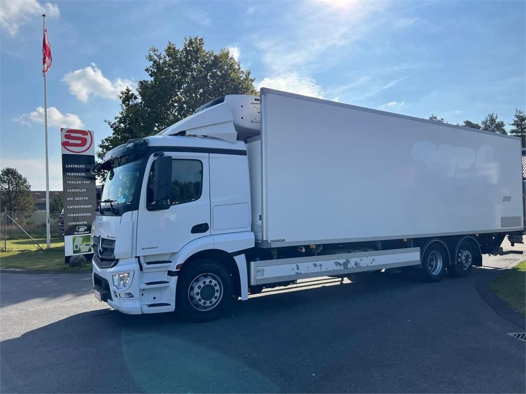 Mercedes-Benz Actros 2530 L 6x2*4 - Kølevogn lastbil: billede 1 Mercedes-Benz Actros 2530 L 6x2*4 - Kølevogn lastbil: billede 1