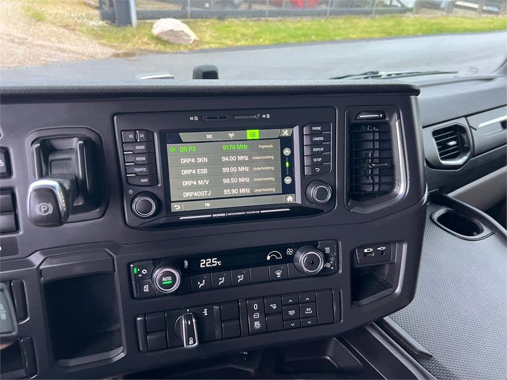 Scania P280 B 4x2 NB - Lastbil med presenning: billede 5 Scania P280 B 4x2 NB - Lastbil med presenning: billede 5