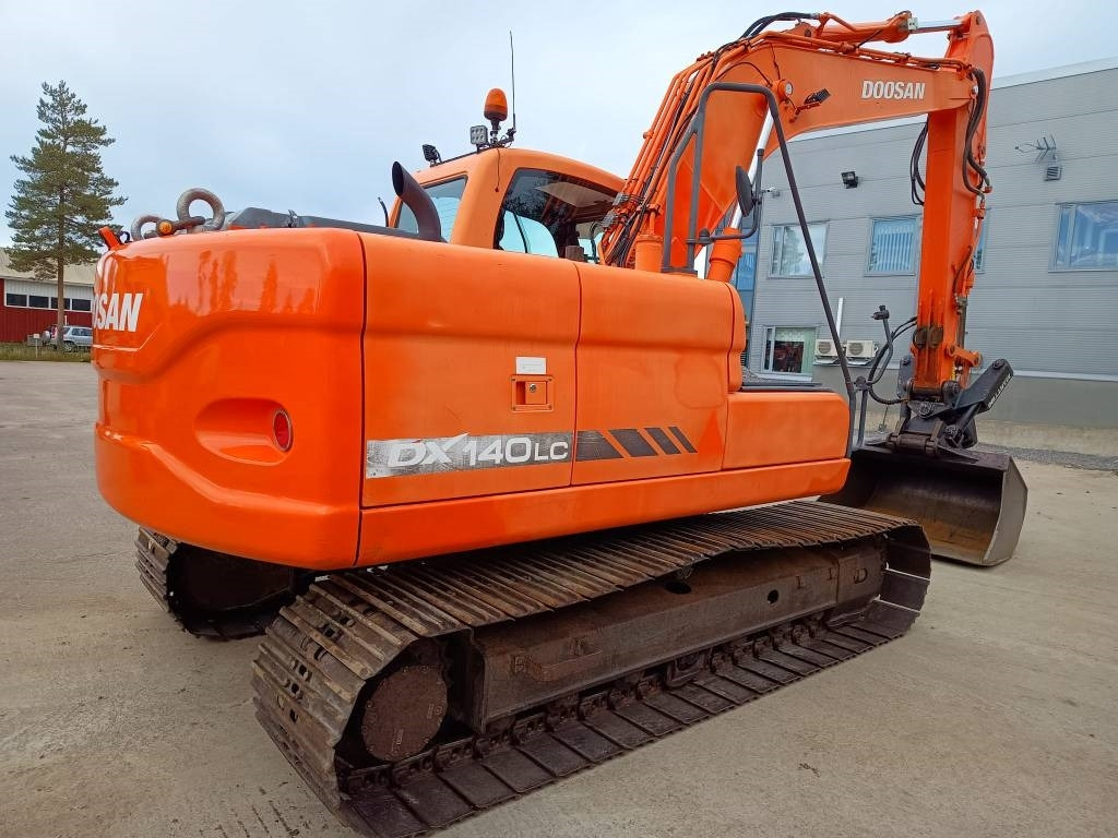 Doosan DX140LC KALLISTAJA+PYÖRITTÄJÄ - Bæltegravemaskine: billede 5 Doosan DX140LC KALLISTAJA+PYÖRITTÄJÄ - Bæltegravemaskine: billede 5