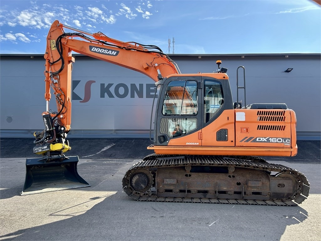 Doosan MYYTY!!SOLD!! DX160LC-3 KALLISTAJA+PYÖRITTÄJÄ  - Bæltegravemaskine: billede 1 Doosan MYYTY!!SOLD!! DX160LC-3 KALLISTAJA+PYÖRITTÄJÄ  - Bæltegravemaskine: billede 1