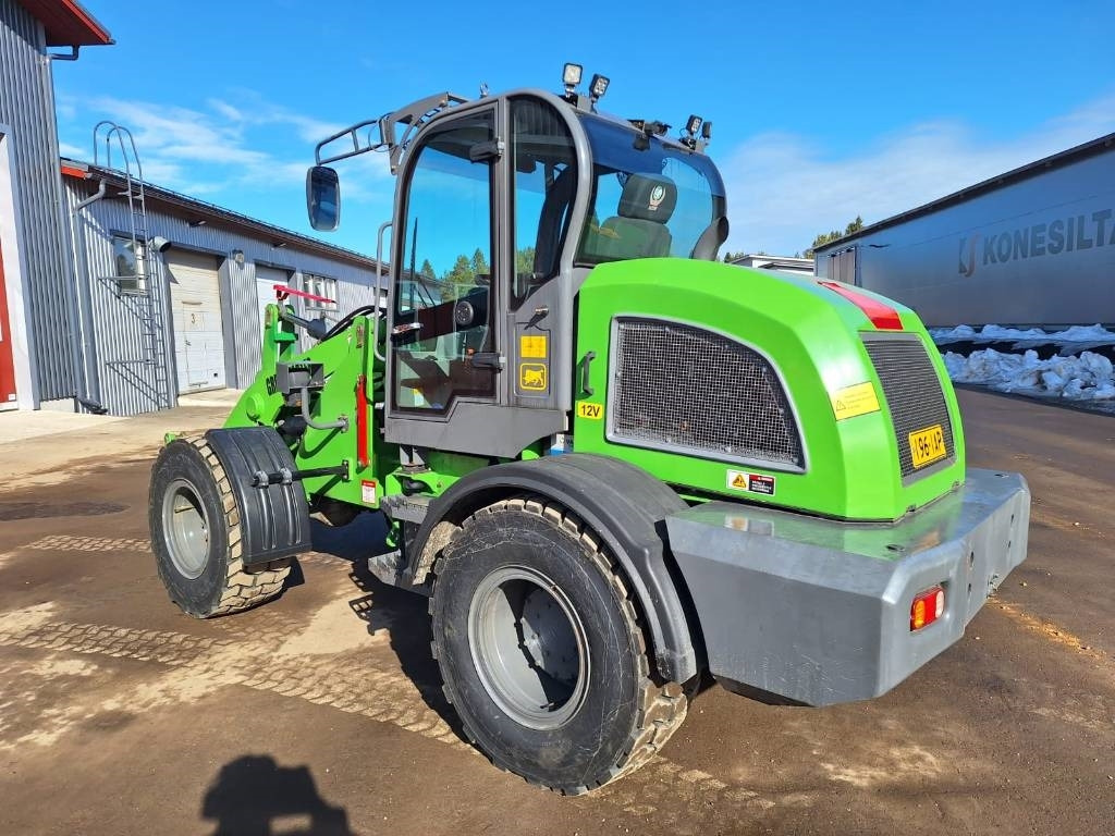 Greenmaster 825 PIIKIT, KAUHA JA HIEKOITIN - Gummihjulslæsser: billede 2 Greenmaster 825 PIIKIT, KAUHA JA HIEKOITIN - Gummihjulslæsser: billede 2