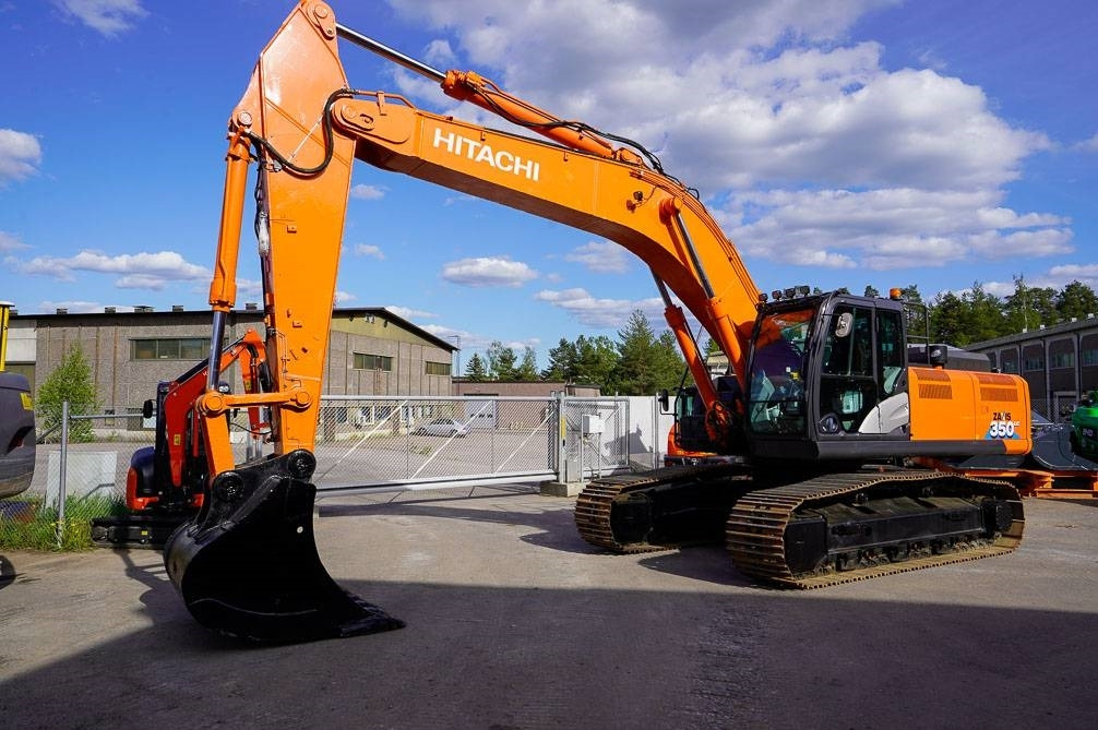 Hitachi ZX350LC-6 UUSI ALAKERTA - Bæltegravemaskine: billede 2 Hitachi ZX350LC-6 UUSI ALAKERTA - Bæltegravemaskine: billede 2