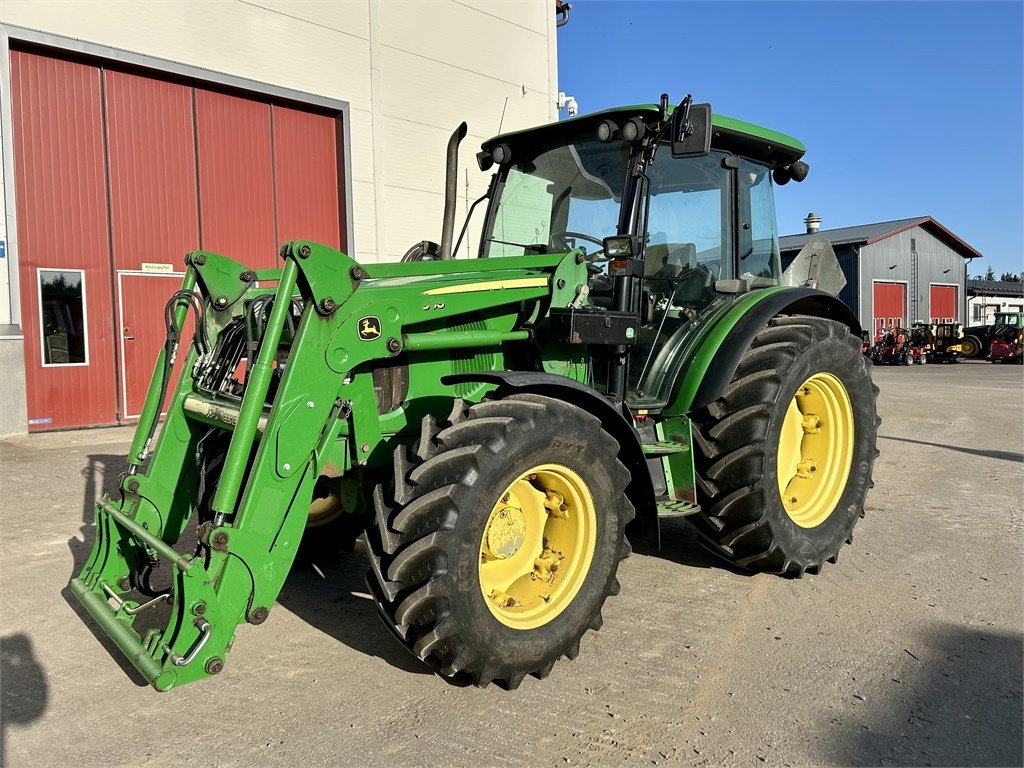 John Deere MYYTY!!SOLD!! 5100M ETUKUORMAAJALLA - Traktor: billede 1 John Deere MYYTY!!SOLD!! 5100M ETUKUORMAAJALLA - Traktor: billede 1
