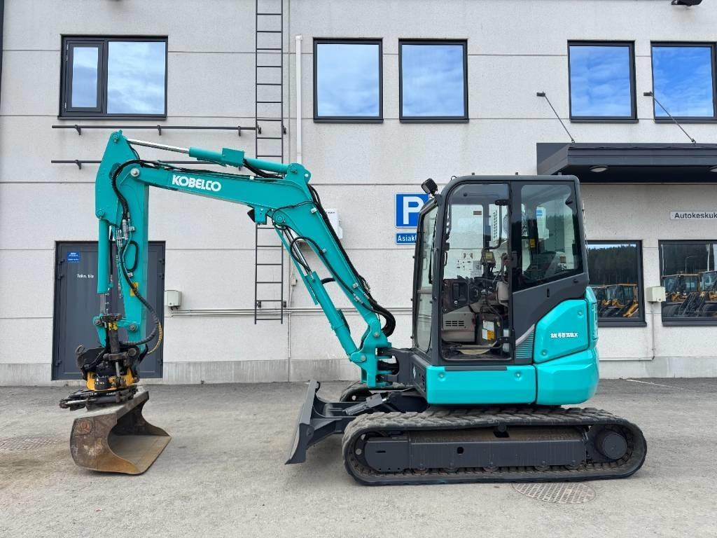 Kobelco SK45SRX-6 Pyörittäjä pihdeillä  - Minigravemaskine: billede 1 Kobelco SK45SRX-6 Pyörittäjä pihdeillä  - Minigravemaskine: billede 1