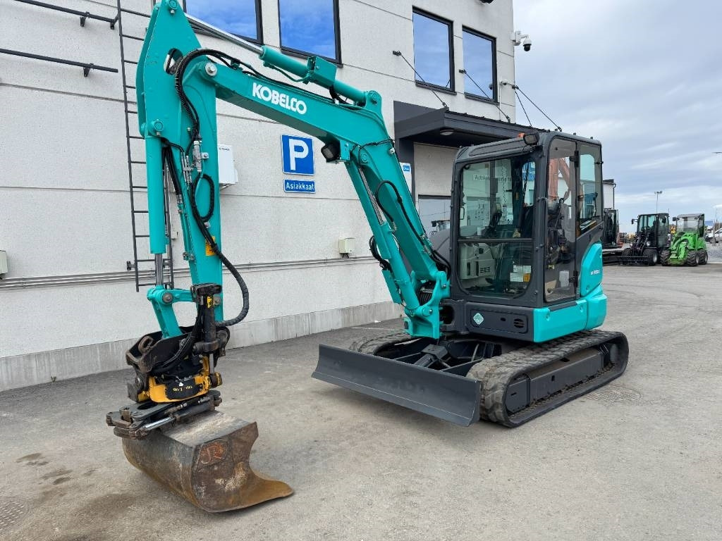 Kobelco SK45SRX-6 Pyörittäjä pihdeillä  - Minigravemaskine: billede 2 Kobelco SK45SRX-6 Pyörittäjä pihdeillä  - Minigravemaskine: billede 2