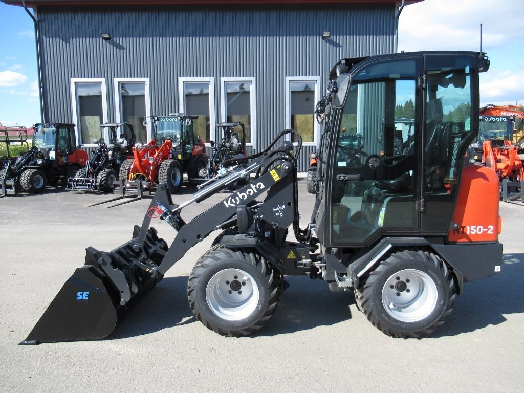 Kubota RT150-2 PIENKUORMAAJA, UUSI - Minilæsser: billede 1 Kubota RT150-2 PIENKUORMAAJA, UUSI - Minilæsser: billede 1