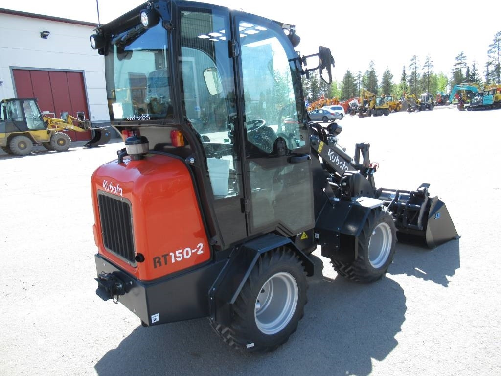Kubota RT150-2 PIENKUORMAAJA, UUSI - Minilæsser: billede 4 Kubota RT150-2 PIENKUORMAAJA, UUSI - Minilæsser: billede 4