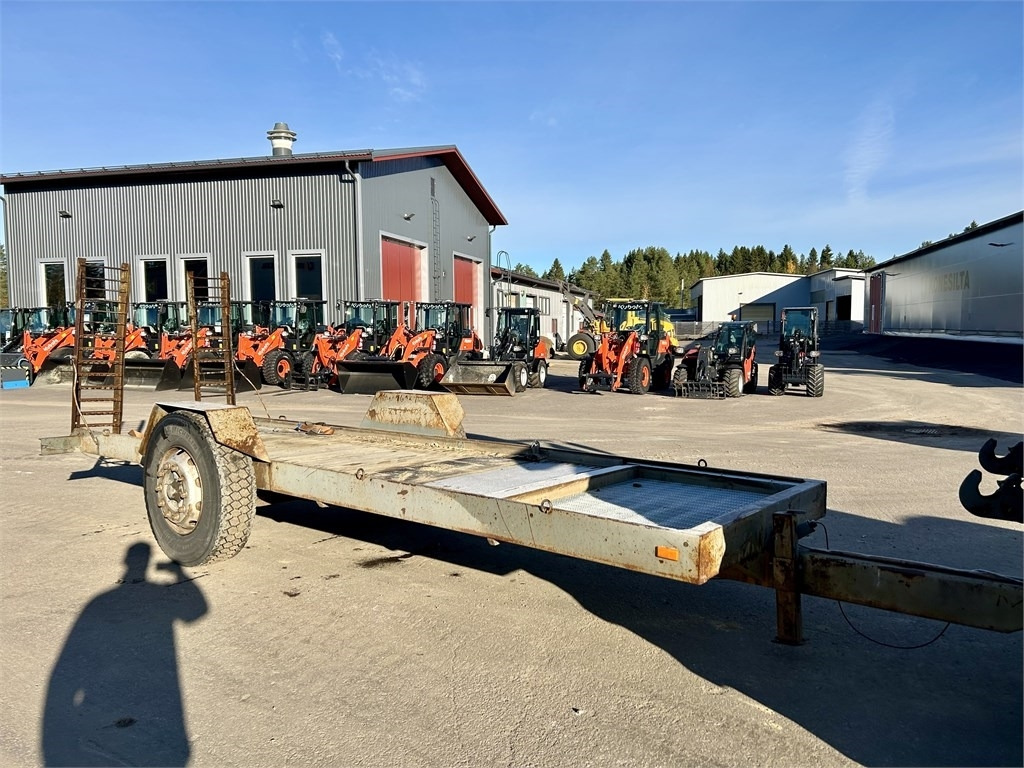 Omavalmiste 1 akselinen lavetti 6m  - Nedbygget platform påhængsvogn: billede 2 Omavalmiste 1 akselinen lavetti 6m  - Nedbygget platform påhængsvogn: billede 2