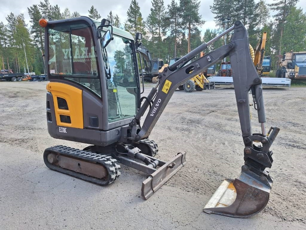 Volvo EC18C KALLISTAJALLA *EI ALVIA* - Minigravemaskine: billede 5 Volvo EC18C KALLISTAJALLA *EI ALVIA* - Minigravemaskine: billede 5