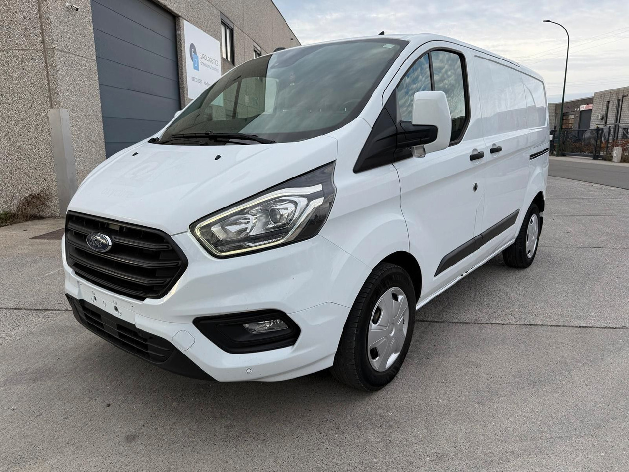 Ford Transit Custom 2.0TDCI. Klima. Navi. Tempomat. - Små varebil: billede 2 Ford Transit Custom 2.0TDCI. Klima. Navi. Tempomat. - Små varebil: billede 2