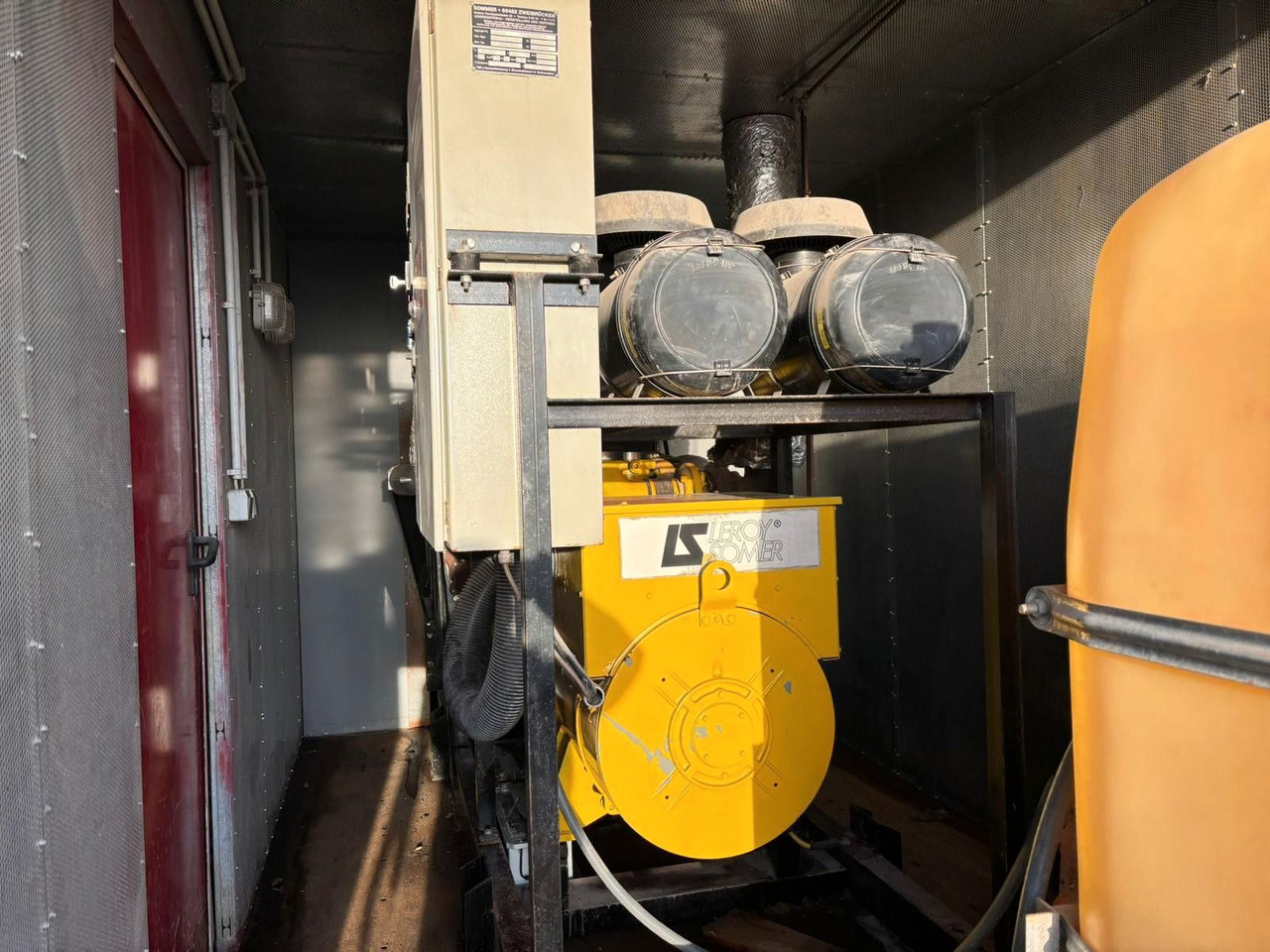 Sommer 400kVa Generator. Motor MAN V8. 370h! - Strømgenerator: billede 5 Sommer 400kVa Generator. Motor MAN V8. 370h! - Strømgenerator: billede 5